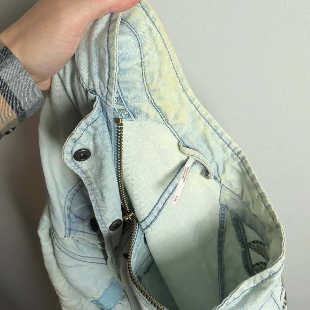 Free People Jean Jacket Light Wash Embroidered Linen Blend Boho Size Small Wm’s - Picture 7 of 7